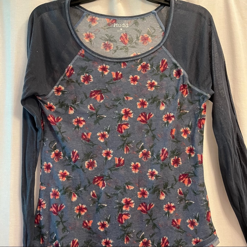 MUDD long sleeve top